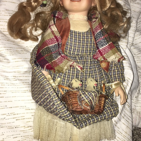 Collectible Memories porcelain handcrafted dolls - Picture 10 of 16